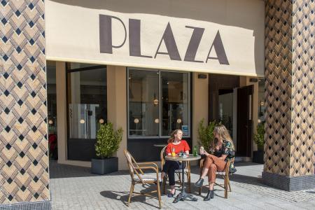 Bar le Plaza